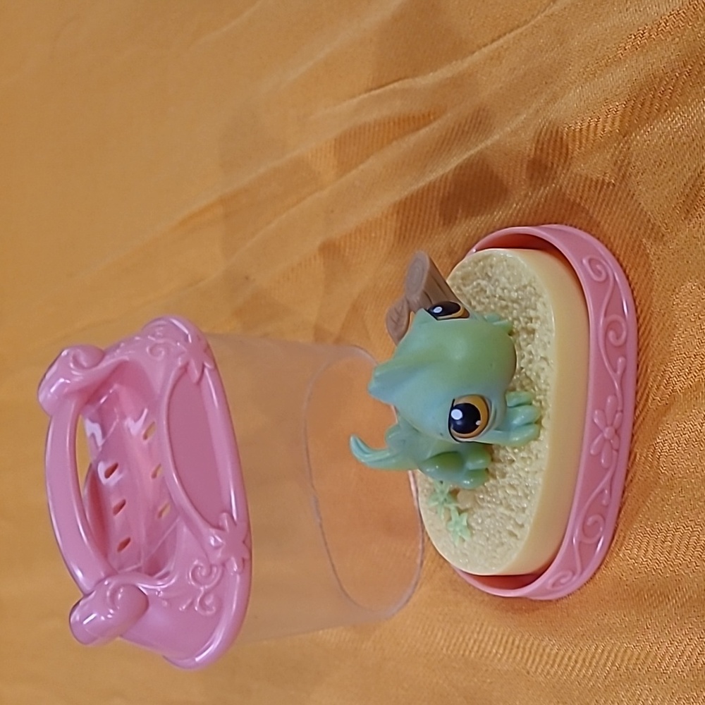 LITTLEST PET SHOP